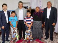 Vali Pekmez Eskil'de O fedakar babaannenin misafiri oldu