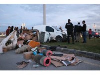 Hafif ticari araç elektrikli bisiklete çarptı: 1 yaralı