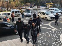 Otomobil hırsızlığı şebekesi Konya’da yakalandı