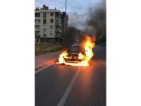 Konya’da otomobil alev alev yandı