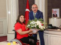 Başkan Kavuş’a şampiyon sporculardan ziyaret