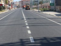 Eskil'de o yol yenilendi, sırada kaldırım var!