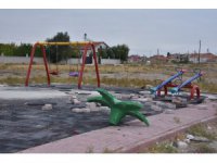Kılca: Parklara verilen zararlar tüm Karataylıların hakkına saldırıyor