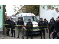 Konya’da İki Katlı Kerpiç Ev Göçtü! 3 kişiyi arama kurtarma çalışmaları sürüyor