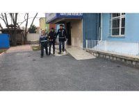Kuzenini bıçakladıktan sonra yurt dışına kaçmak isteyen şahıs tutuklandı