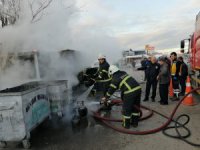 Barakadaki yangın az kalsın otomobili yakıyordu