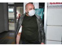 Polis memuru, canını kurtardığı genç tarafından bıçaklandı