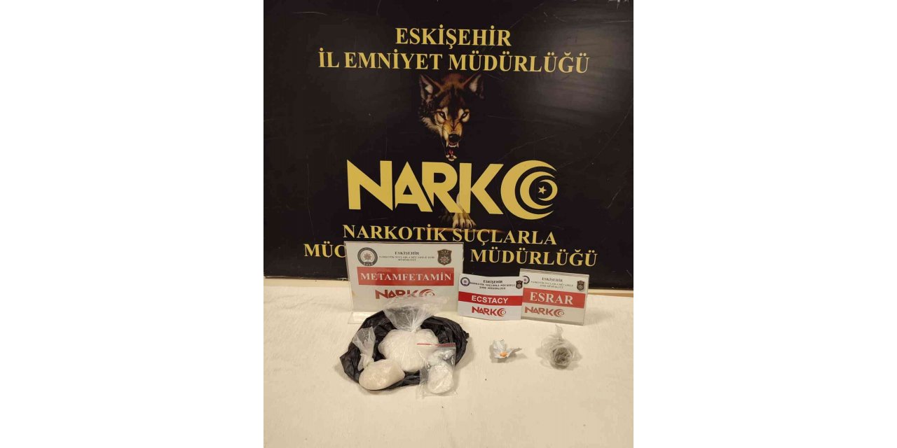 Uyuşturucu sattığı iddia edilen 2 şüpheli tutuklandı