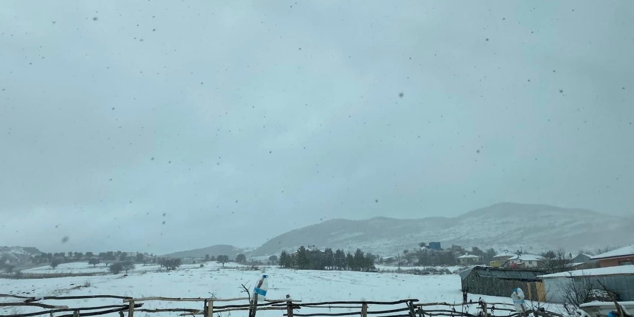 Kızılcahamam ve Çubuk’ta kar yağışı etkili oldu