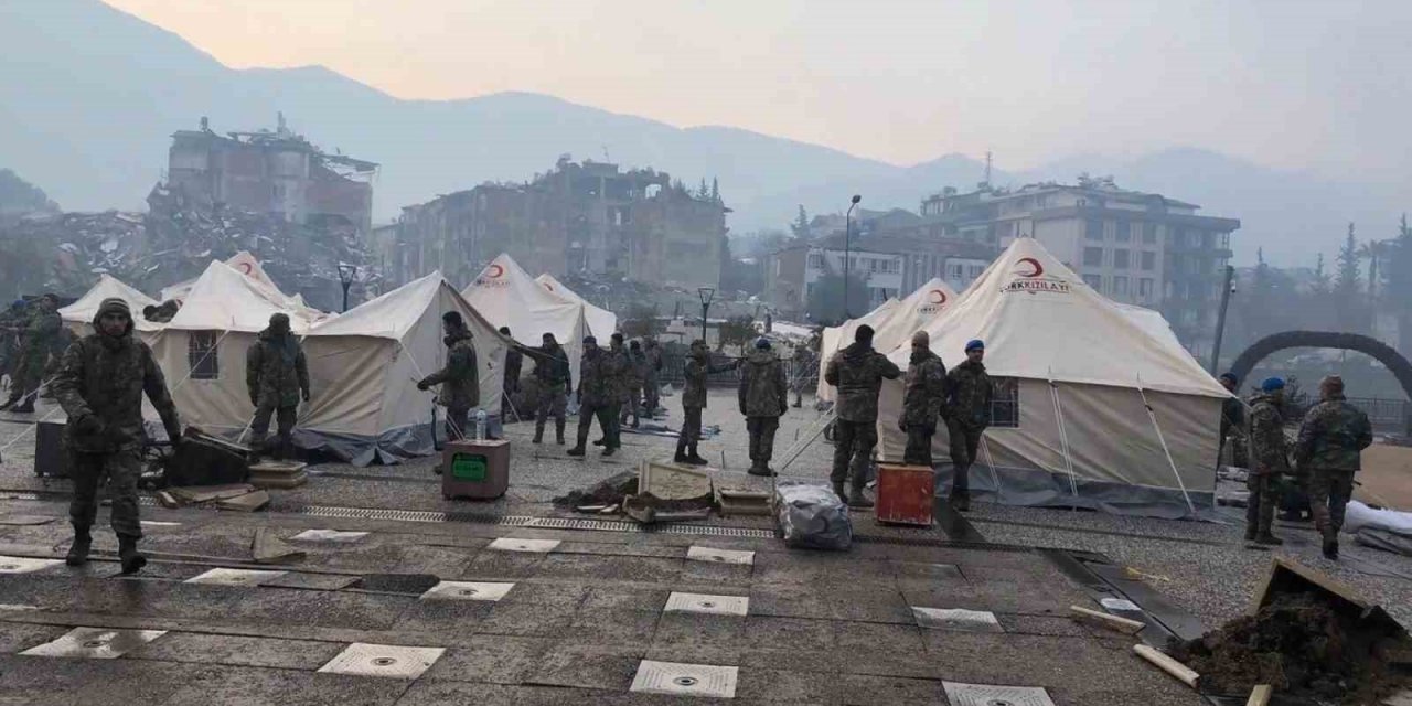 MSB: “Mehmetçiklerimiz, Hatay’daki çadır kurma faaliyetlerine de aralıksız destek sağlıyor”