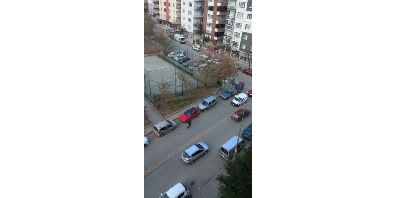 Hisse devrinde anlaşamadığı ortağına sokak ortasından kurşun yağdırdı: 1 ölü
