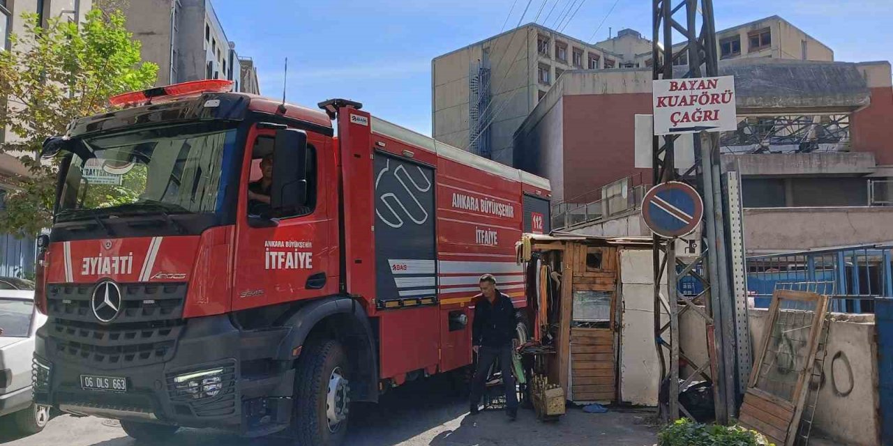 Kaynak makinesinden çıkan kıvılcımlar binayı küle çevirdi