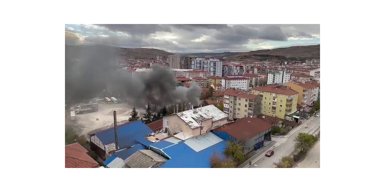 Çankırı’da iki katlı ev yandı