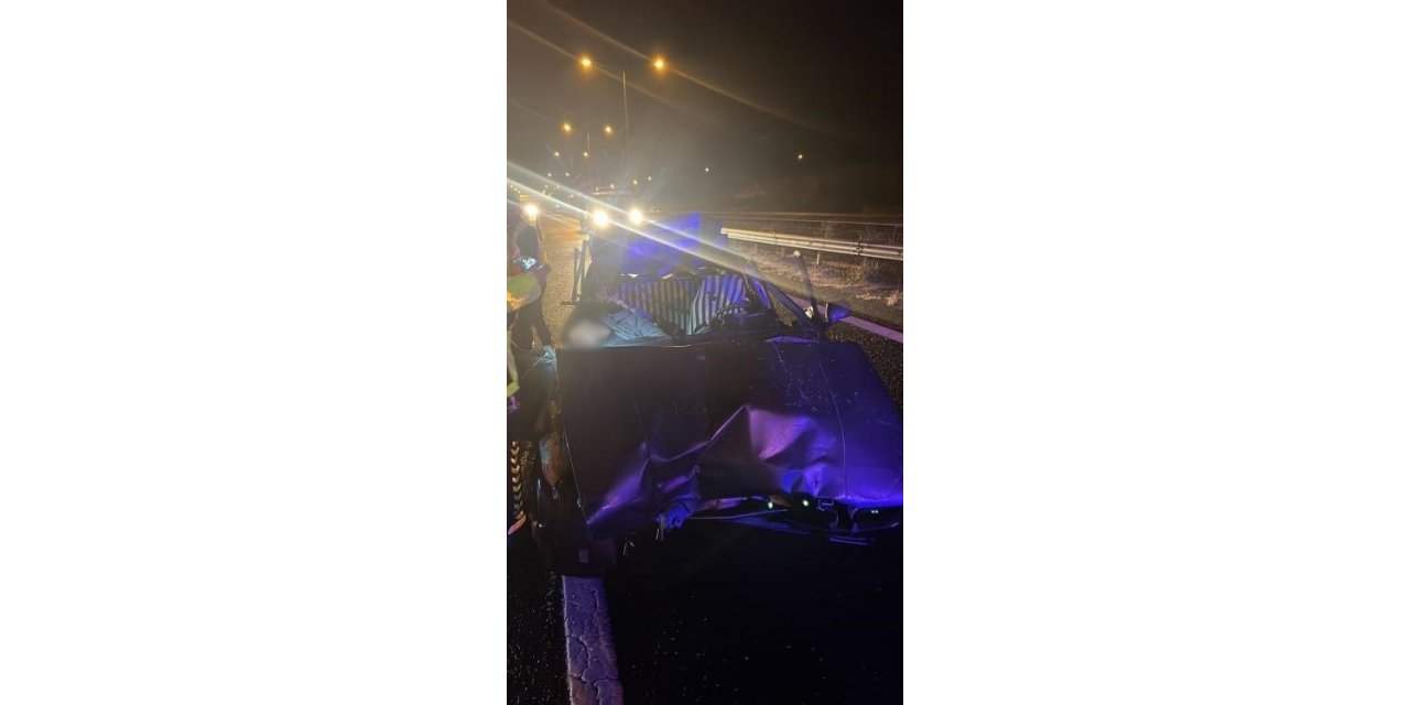 Ankara’da otomobil tıra arkadan çarptı: 1 ölü, 2 yaralı
