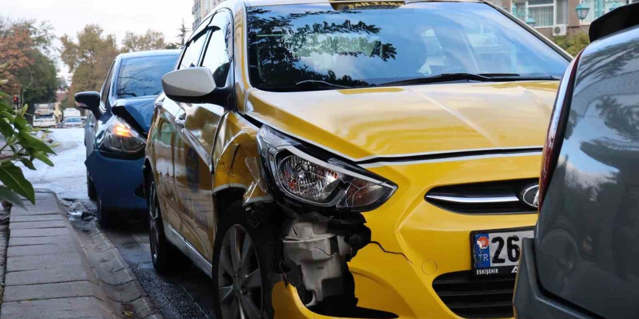 Eskişehir’de zincirleme trafik kazası oldu
