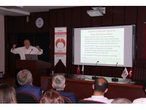 KGTÜ’de deprem konferansı