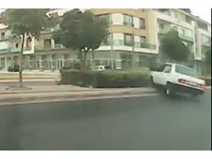 Konya’da kayganlaşan yolda kaza