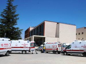 Konya’da otomobil şarampole devrildi: 4 yaralı