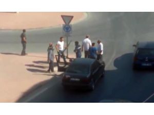 Trafikte tartışan sürücü av tüfeğiyle ateş etti