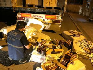 Aksaray’da kaçak sigara operasyonu: 1 tutuklama
