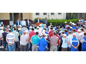 Başkan Yazgı’dan kurban bayramı öncesi işçilere ikramiye jesti