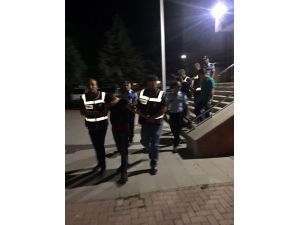 Fidye için çocuk kaçıran şüphelilerden 2’si tutuklandı