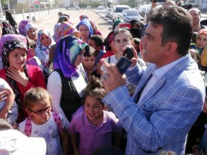 Aksaray’da öğrenci ve velilerden üst geçit eylemi