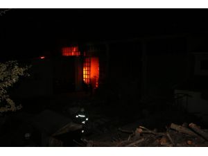 Beyşehir’de mobilya fabrikasında yangın
