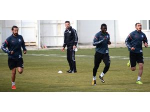 Atiker Konyaspor’da Fenerbahçe maçı hazırlıkları başladı