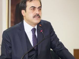 Selçuk Öztürk, yüzde 7,4’lük büyümeyi değerlendirdi