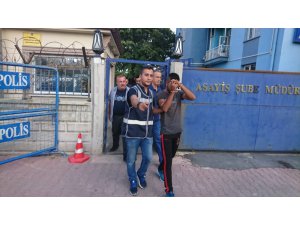 Evlerden telefon ve elbise çalan şüpheli yakalandı