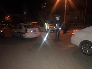 Sokak ortasında tüfekli, bıçaklı kavga: 2 yaralı