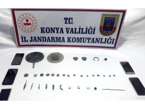 Tarihi eser kaçakçıları dinlenme tesisinde yakalandı