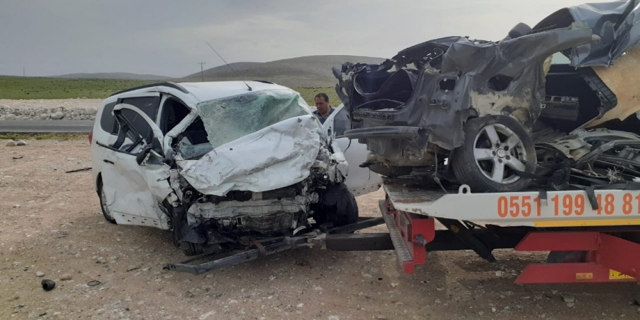 Konya’da iki otomobil çarpıştı: 2 yaralı