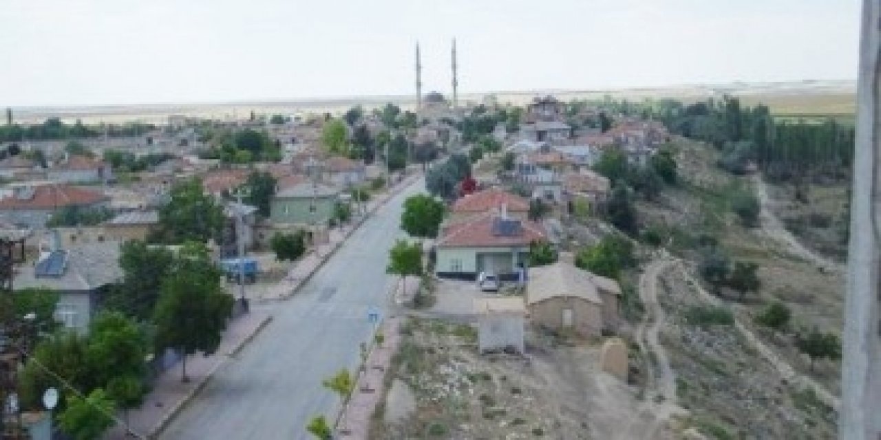 Eşmekaya'da Neden Nöbetçi Petrol İstasyonu Yok?