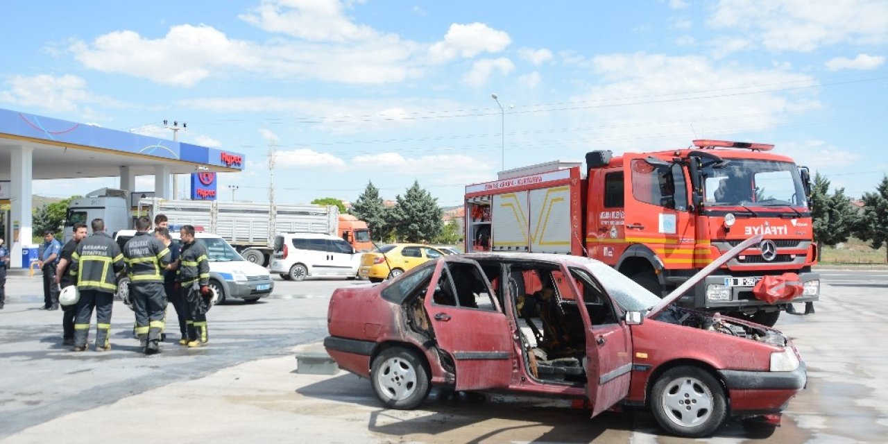 Aksaray’da otomobil yangını