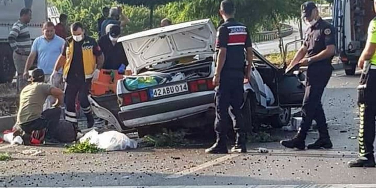 Konya’da refüje çarpan otomobil takla attı: 3 ölü, 2 yaralı