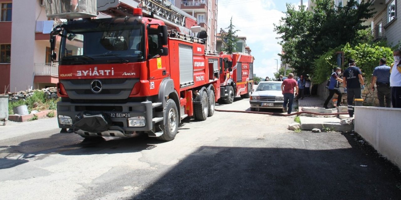 Konya’da bir evde çıkan yangın paniğe neden oldu