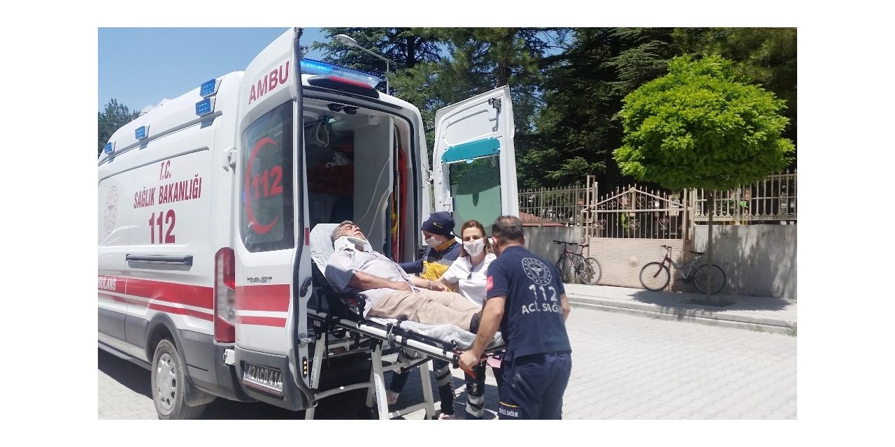 Otomobil sürücüsü elektrikli bisiklete çarptı: 1 yaralı