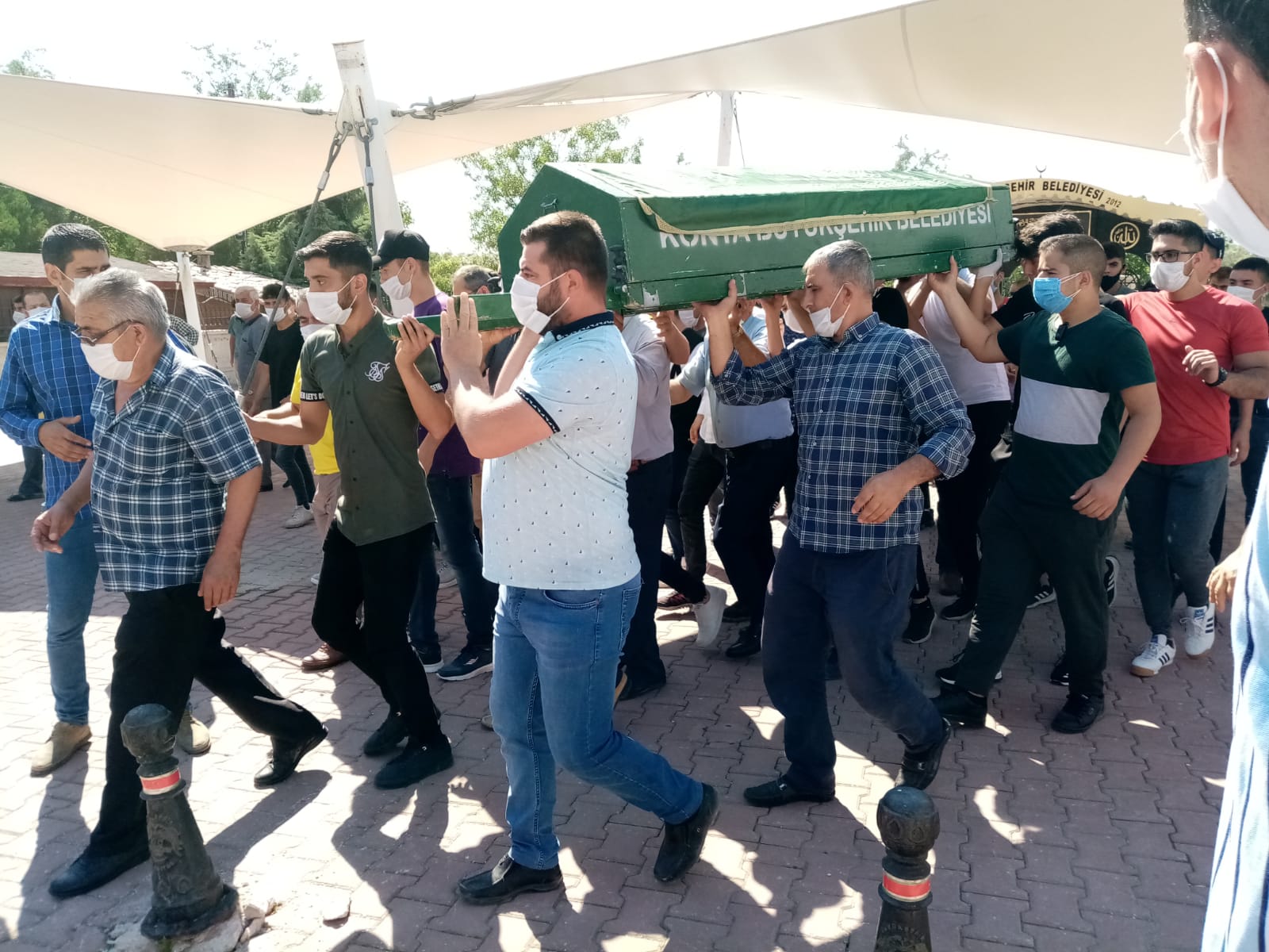 Muhammed Uzer'in son yolculuğunda gözyaşları sel oldu