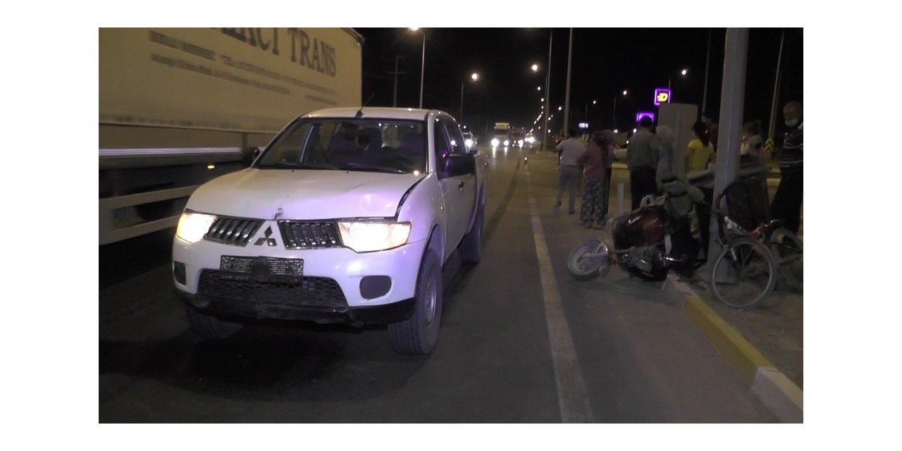 Kamyonet ile elektrikli bisiklet çarpıştı: 2 yaralı