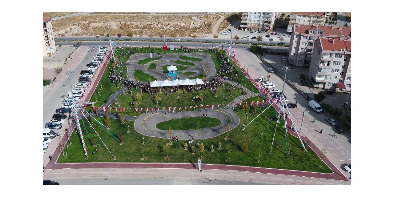 Selçuklu’da bisiklet ve kaykay parkı açıldı