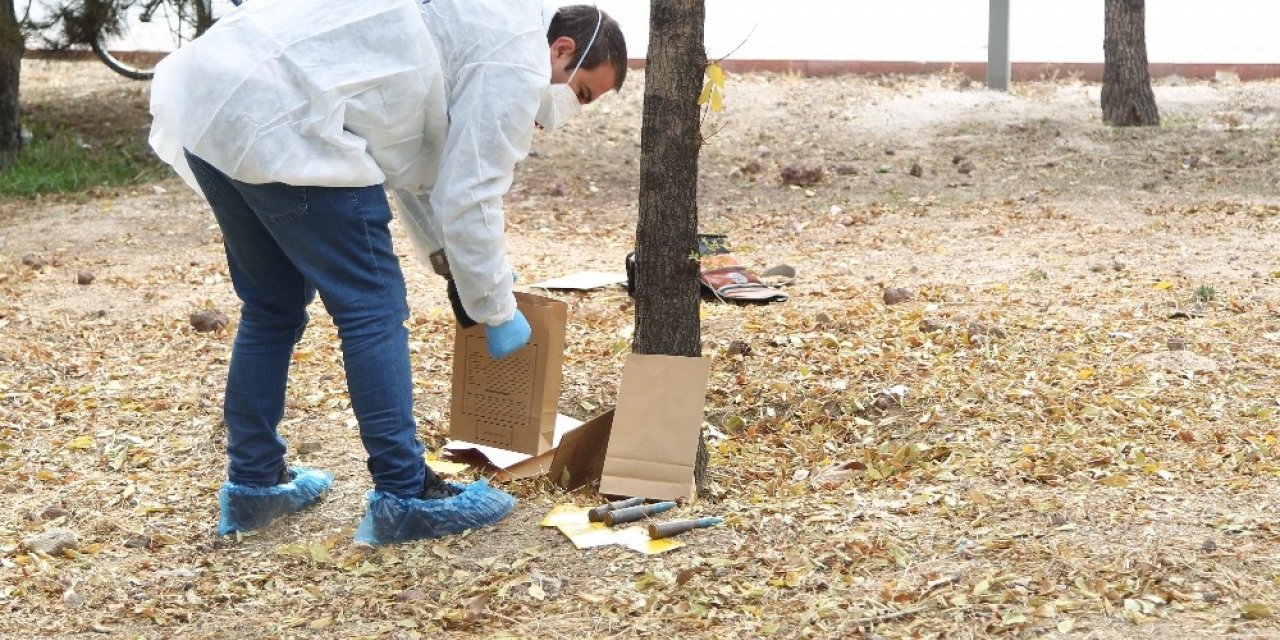 Temizlik yaparken uçaksavar mermileri buldu