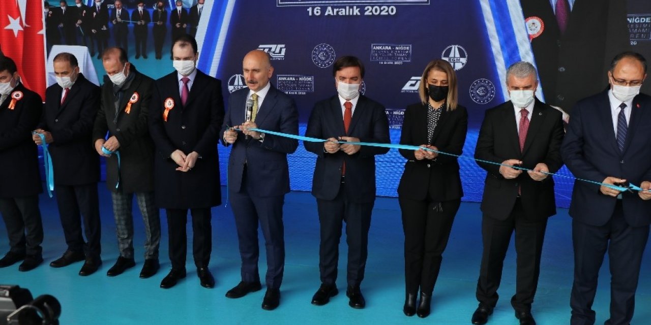 Karaismailoğlu: "Edirne’den Şanlıurfa’ya Kadar Kesintisiz Otoyol Ağımız Tamamlanmıştır"
