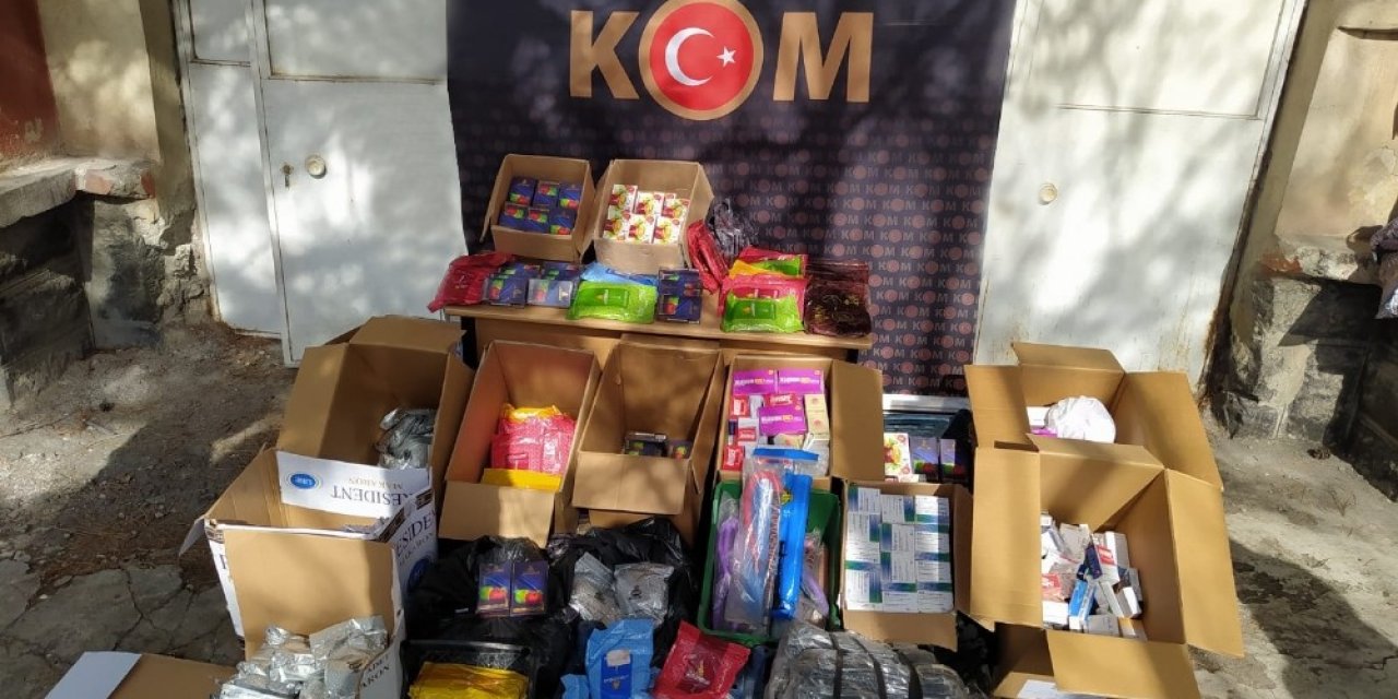 Polis ekiplerinden nargile operasyonu