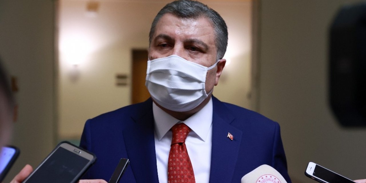Sağlık Bakanı Koca: “Cenazede mesafenin ortadan kalkabileceğini öngörmem gerekiyordu”