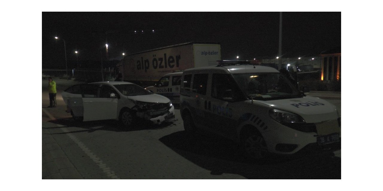 Polisten kaçan alkollü sürücü 2 ekip otosunda çarparak durabildi