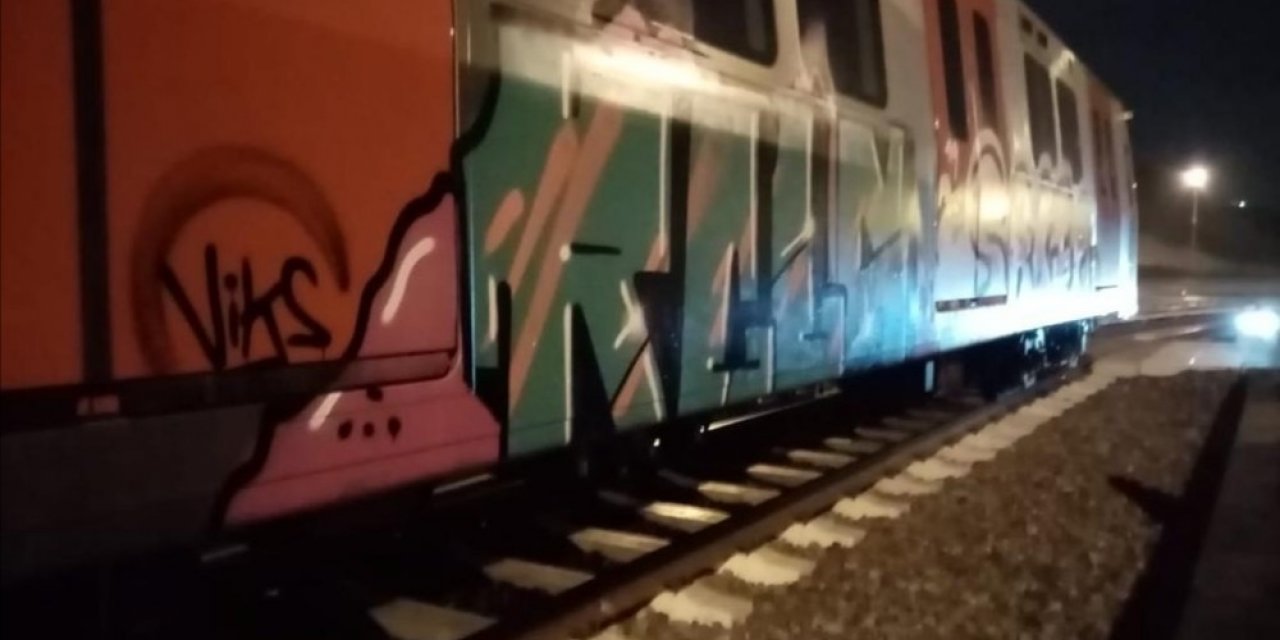Başkent’te Rusya uyruklu iki genç tren vagonlarını boyarken yakalandı