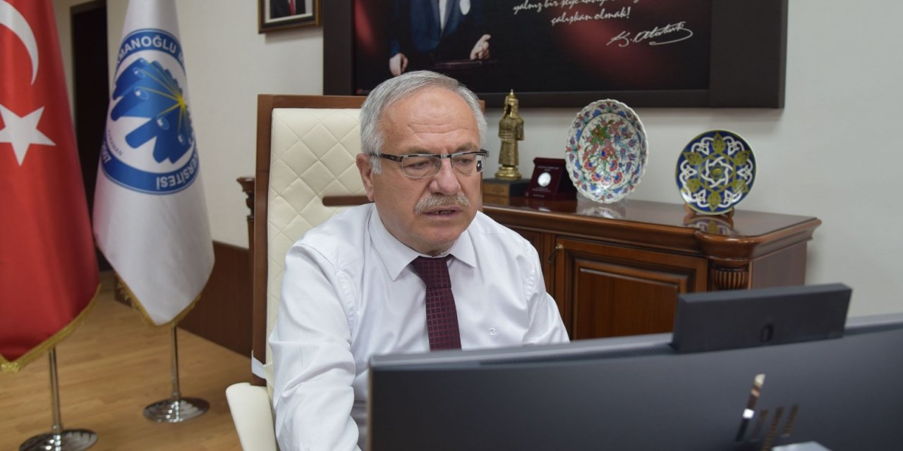 Rektör Ak, öğrencilerin sorularını cevapladı