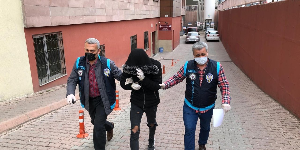 Cami hırsızları yakalandı